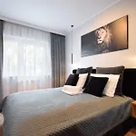 Apartament Premium Black&White By Lookap