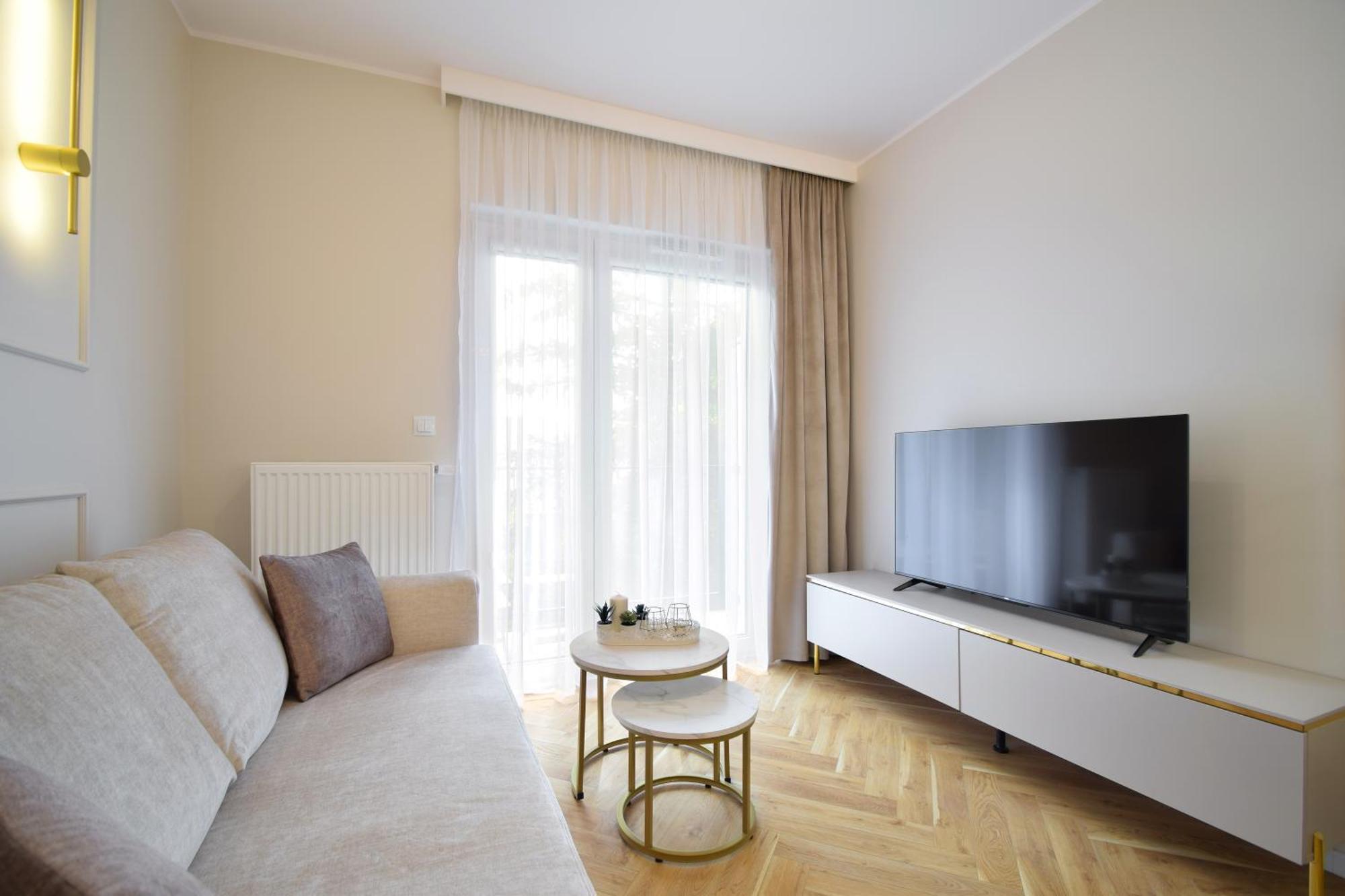 Premium Black&white By Lookap Apartment