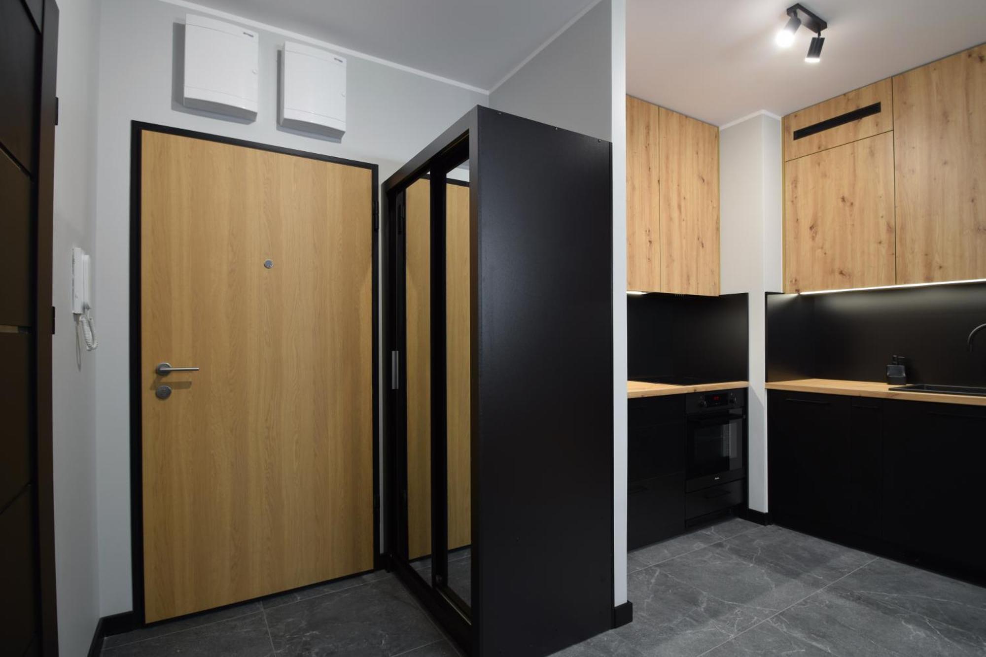 Premium Black&white By Lookap Apartment