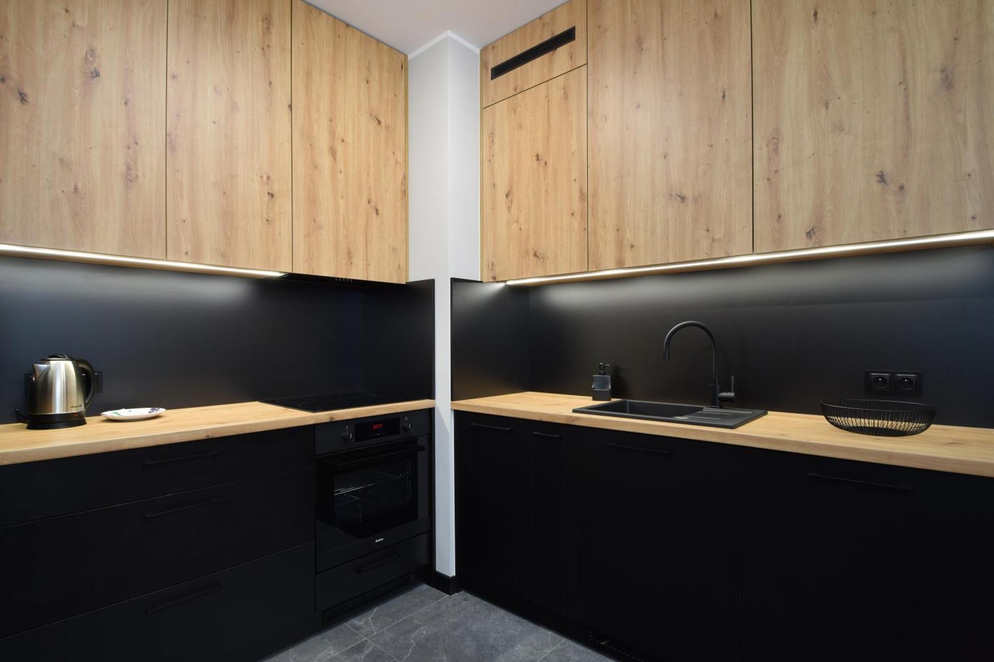 Premium Black&white By Lookap Apartment *
